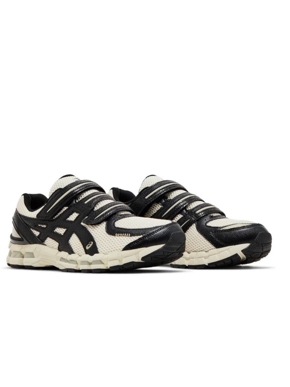 HAL STUDIOS × ASICS Gel Kayano 20
'Bone' Bone and black gel runners